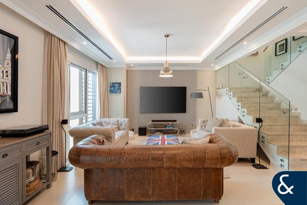 4BR | Single Row | Upgraded | Opposite Park