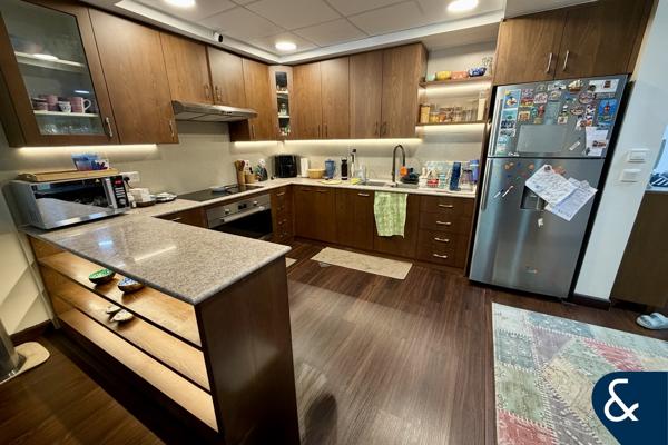 Upgraded 2 Bed+Maids | Ground Floor | Garden