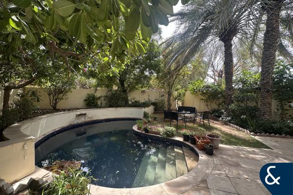 Type 2E | Lake Backing | Close to Shops