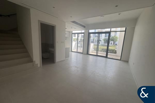 Near Amenities | Vacant | Prime Location
