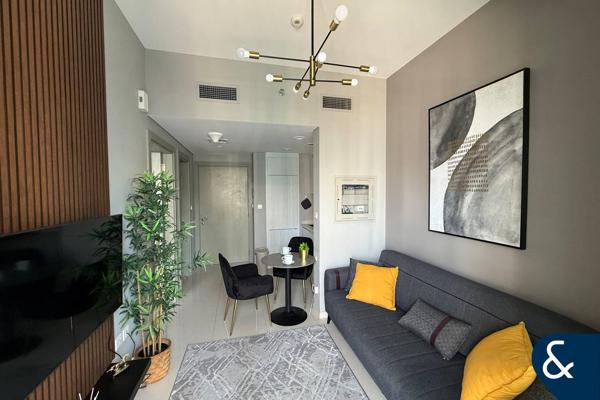 Bright | Prime Location | Vacant