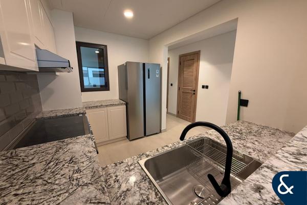 Single Row | Close To Lagoon | 4 Bedroom
