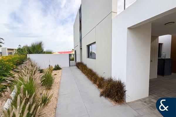 4 Beds | Corner Plot | Park Backing