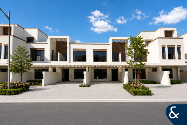 Middle Corner Plot | Close to Lagoon | 5 Beds