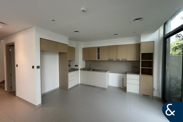 Single Row | Private Garden | Prime Location