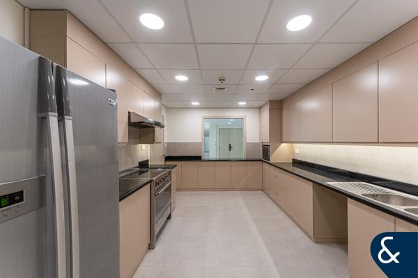 Four Bedrooms + Maids | Vacant | 2921 sq.ft