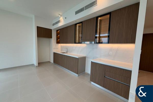 2 Bedrooms | High Floor | Corner | Vacant