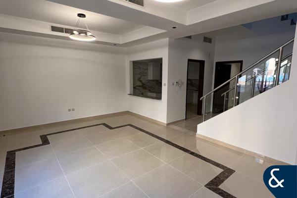 Villa | Large living | 5 bed + Maids