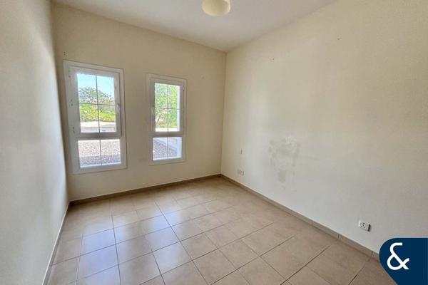 Park Backing l 3 Bed Plus Study l Exclusive