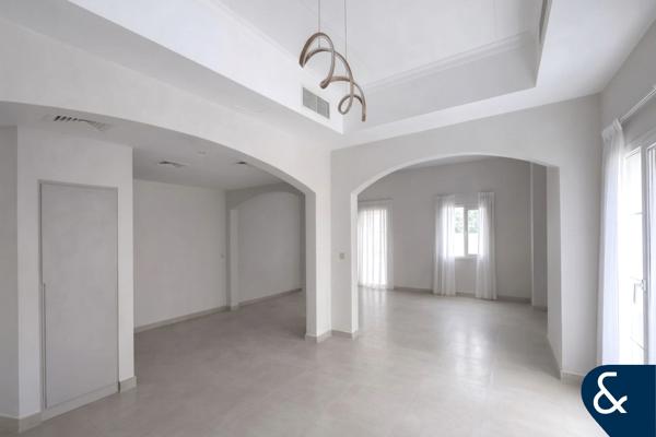 Upgraded | Type 5 | Unfurnished | 3 Bedroom
