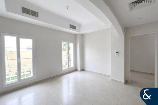 Upgraded | Type 5 | Unfurnished | 3 Bedroom