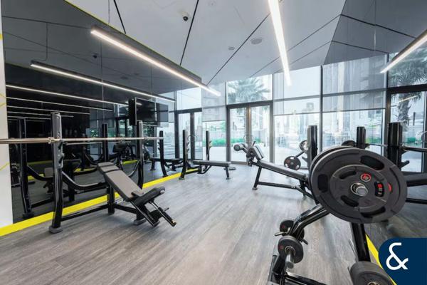 Luxury | Vacant | Corner Unit | High Floor