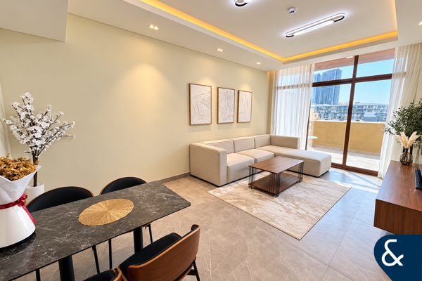 Vacant Now | Furnished | Closed Kitchen