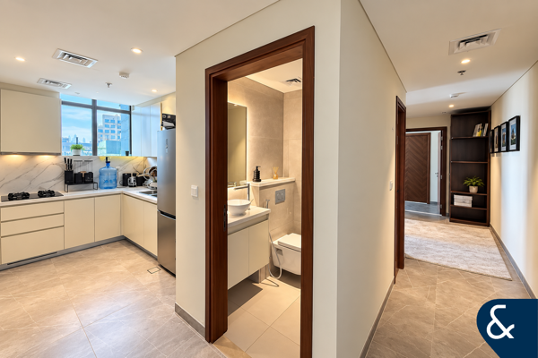 Vacant Now | Furnished | Closed Kitchen