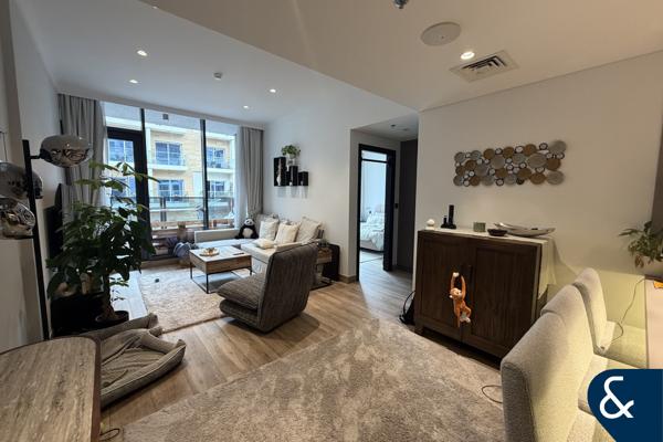 Large Layout  | Unfurnished | One Bedroom