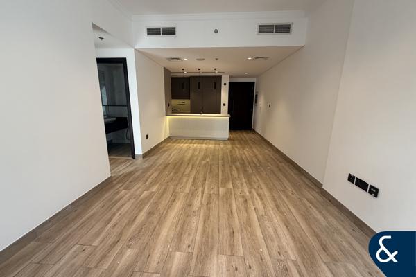 Large Layout  | Unfurnished | One Bedroom