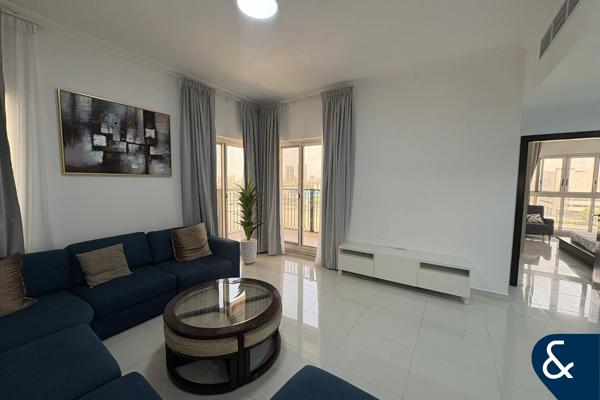 Large 1 Bed | Canal View | Prime Location