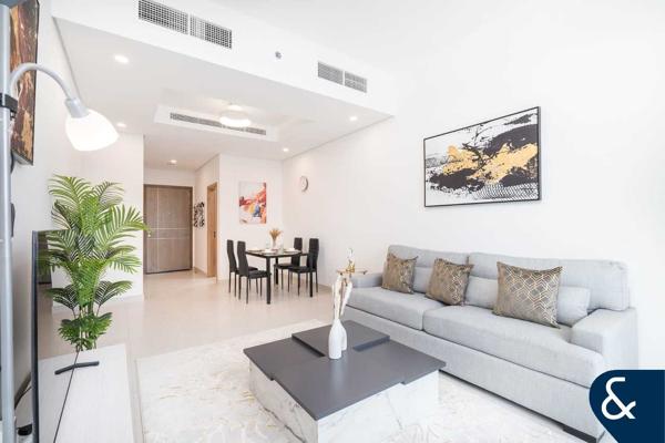 Furnished | Canal View | Available October