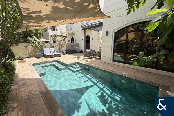 Single Row | Internal Location | Private Pool