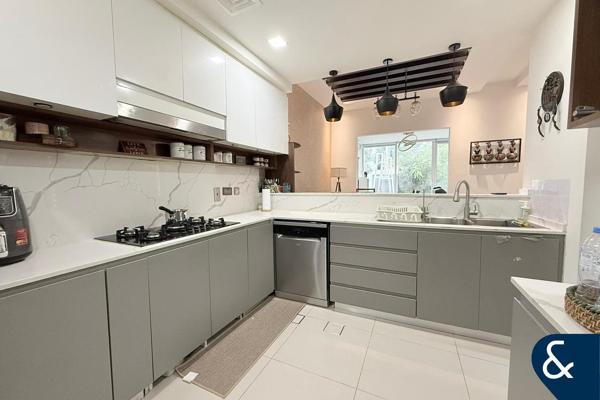 UPGRADED | BEST VALUE | 3+Maids | Arabella