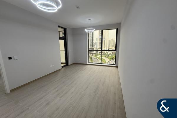 brand new | Vacant | Prime Location