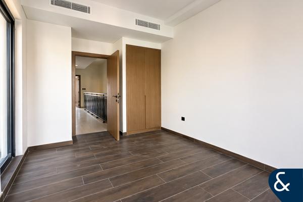 Quiet Area | Near Lagoon | 4 Bed | Vacant