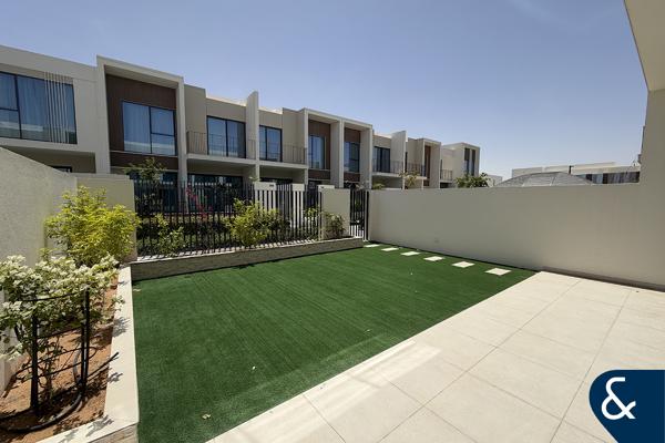 Landscaped Garden | Middle Kitchen | 3 Bed
