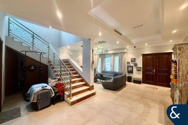 Vastu |  Family Room | Exclusive listing