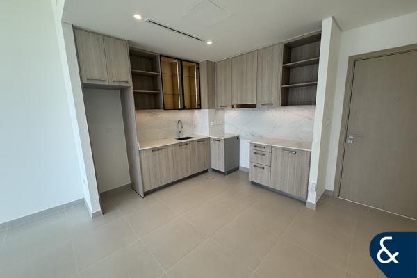 Newly Handed over | Large layout | 1 Bed