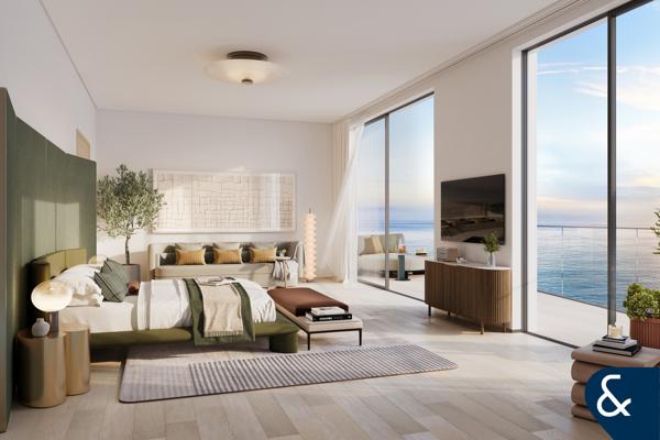 4BR Penthouse | Panoramic Sea and City Views