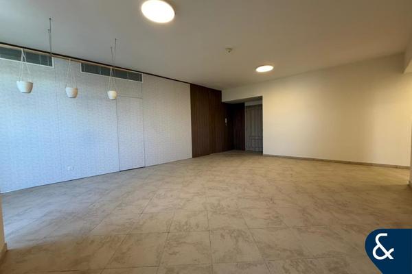 Upgraded | 3 Bed+Maid | Spacious Layout