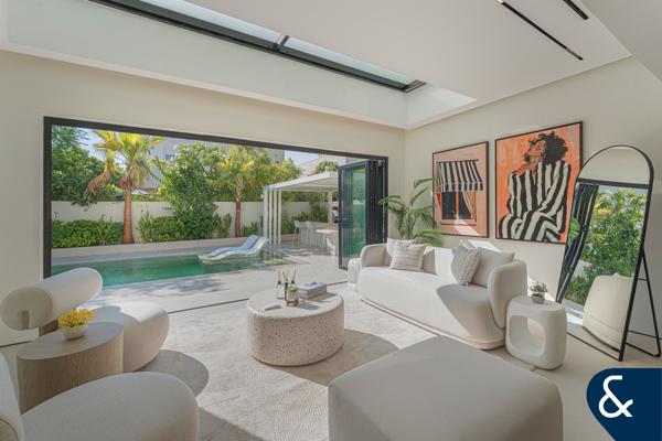 Exceptional | Turnkey | Extended Skylight