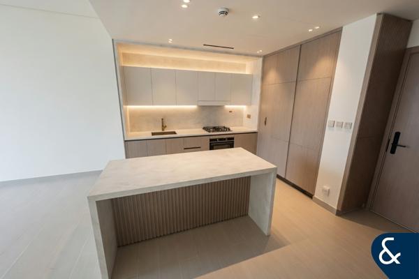 UNDER MARKET | ONE BEDROOM | TOP AMENITIES