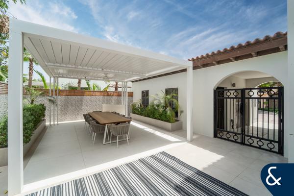 Detached Firestone on Incredible Plot with Private Driveway