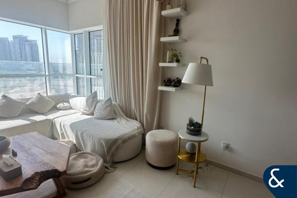 Furnished | Pool & Gym | Spacious | 2 Beds