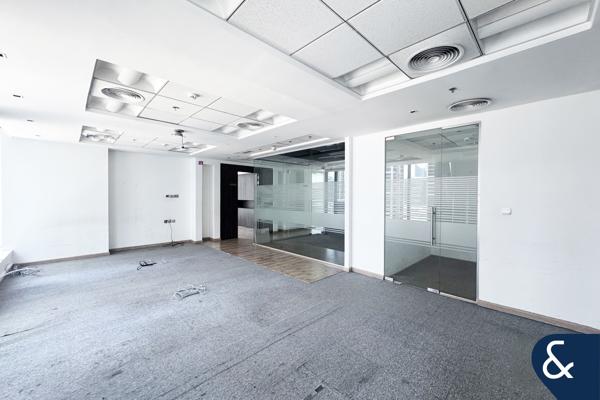Lake Views | Partitioned | Prime Business Bay