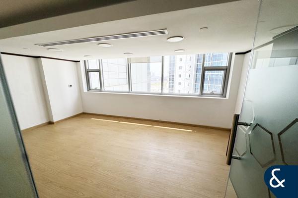 Grade A | Fitted Office | 3 Parking spaces
