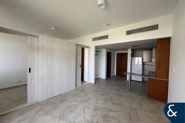 Green Views | Spacious Layout | Prime Area
