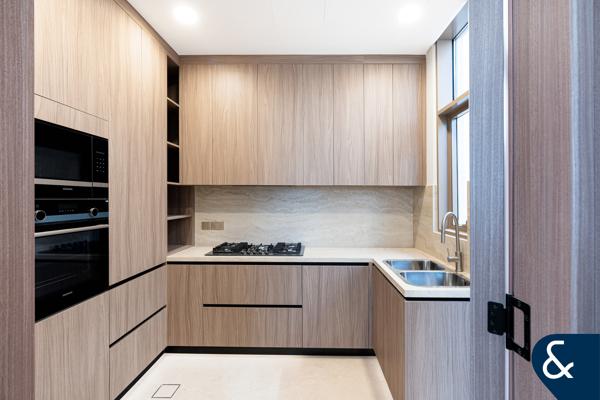 6 Bed Villa | Single Row | Vacant | Brand New