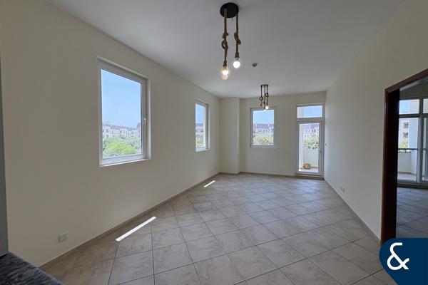 Spacious Layout | 1 Bed | Prime Location