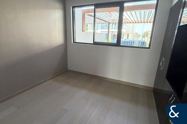 Brand New | Single Row | Downstairs Bedroom
