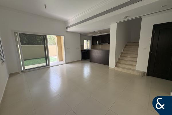 End Plot | Furnished | 3 Bed + Maids
