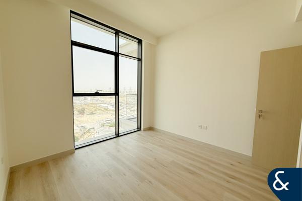 2 bedroom | Upgraded | Modern Finish
