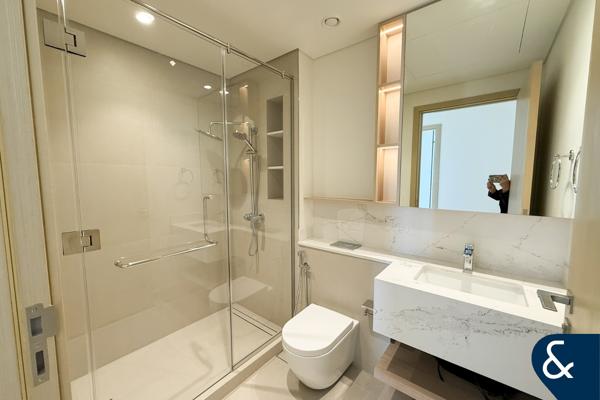 2 bedroom | Upgraded | Modern Finish