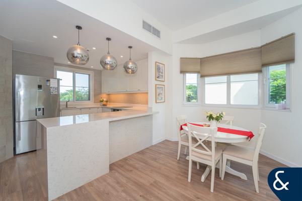 TOP Reno's | 2 Bedrooms Plus Huge Storage