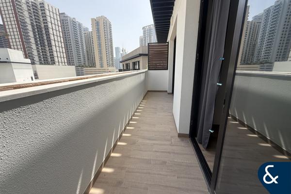 Modern 1 Bedroom | High-End Finish | Vacant