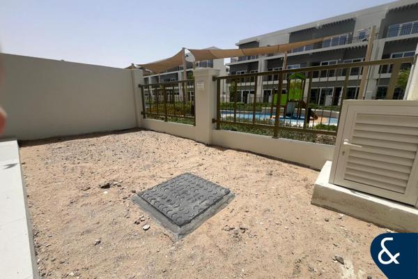 Park Backing | Single Row | New | Vacant