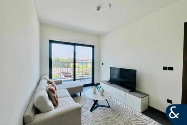 Waterfront View | Prime Loc | Large Layout