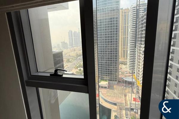 1 Bedroom | Balcony | Rented | 6.9% NET ROI