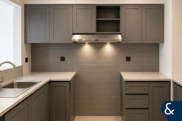 Single Row | Corner Unit | 5-Bed Malta